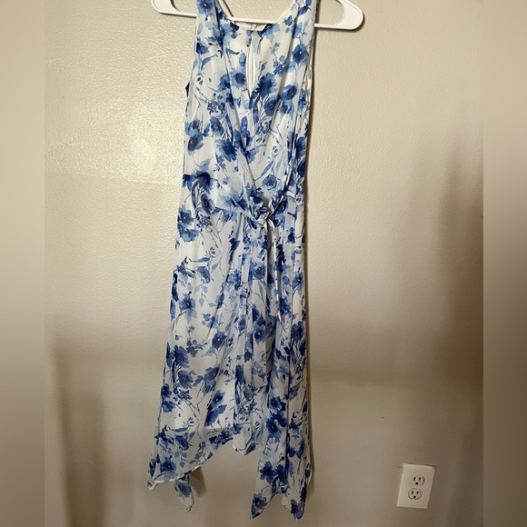 Karl Lagerfeld Flowy Blue & White floral dress sz 2 - Picture 6 of 7